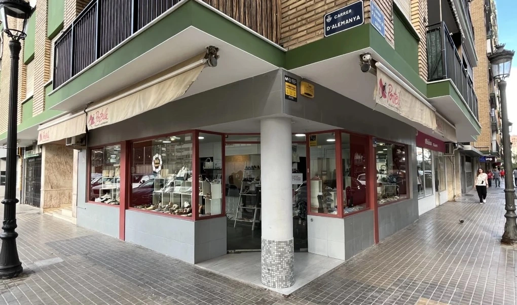 Tienda de zapatos y complementos en Valencia